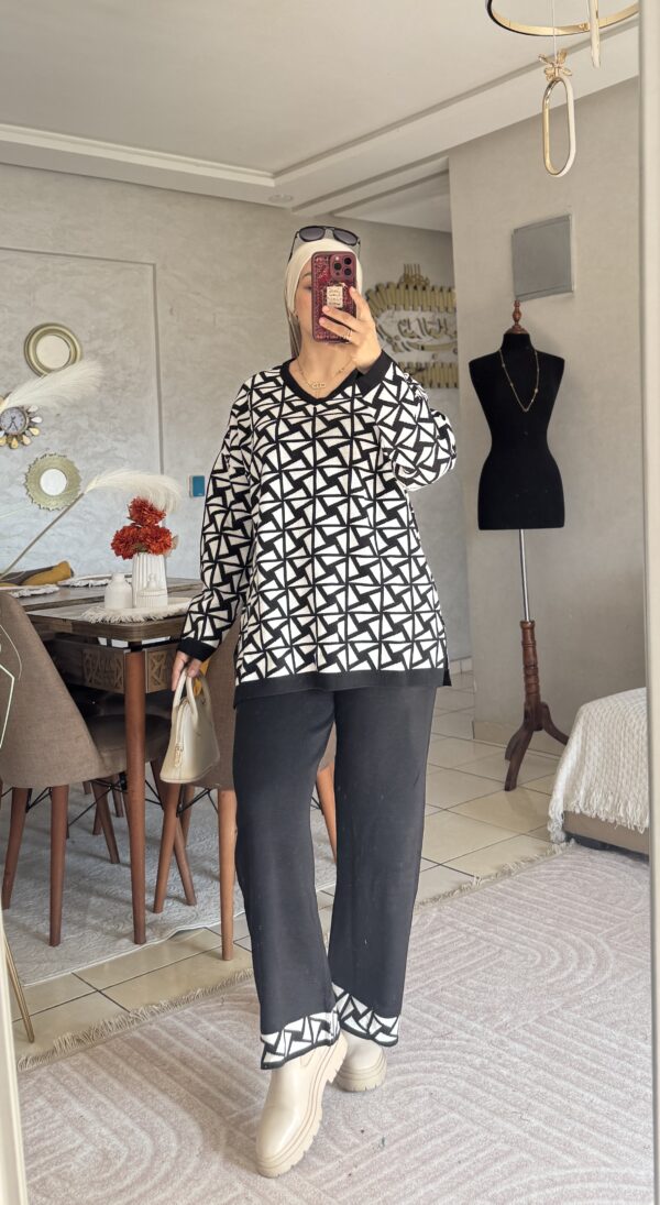 طقم ليان الشتوي الفاخر بنقشة هندسية – صوف ناعم ومريح