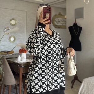 Home طقم ليان الشتوي الفاخر بنقشة هندسية – صوف ناعم ومريح